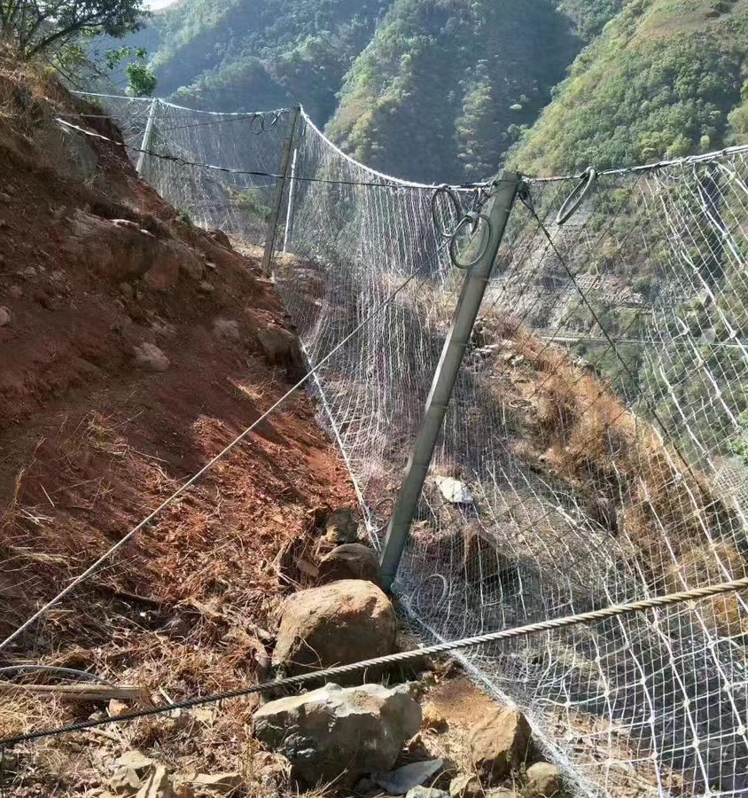 菱形被动防护网